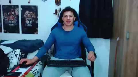 griego01 online show from February 23, 1:42 am