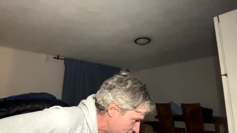 guardiannif_ online show from February 5, 8:57 pm