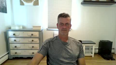 gudguy2025 online show from June 17, 5:04 pm