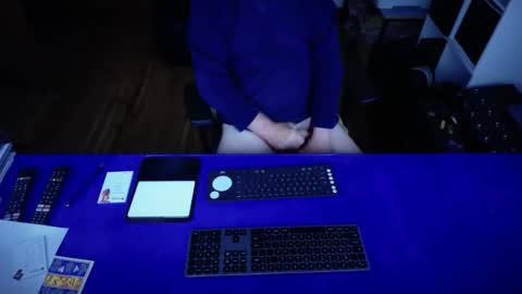 guesswhatigot2 online show from September 24, 9:30 am