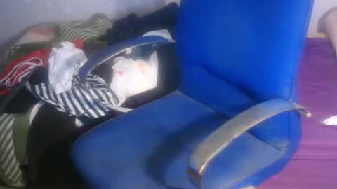 gusanito_enano online show from January 9, 11:37 am