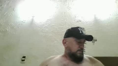 gustavo1350 online show from January 11, 2:04 am