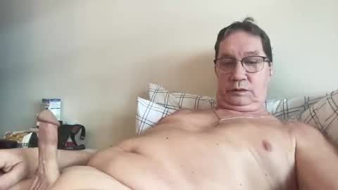 gwashere4u online show from February 1, 2:05 pm