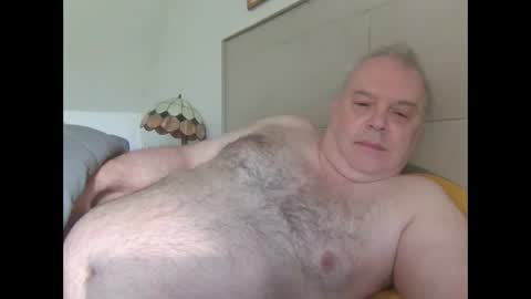 haggisstop online show from April 28, 6:51 am