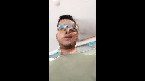 Damian online show from April 8, 6:49 pm