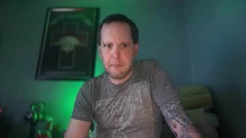 hand_banana_420 online show from April 2, 7:55 pm