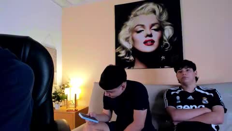 leonardfarrucknick and otis online show from March 24, 12:32 pm