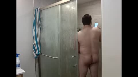 Handsomedaddy198923 online show from March 26, 6:23 pm