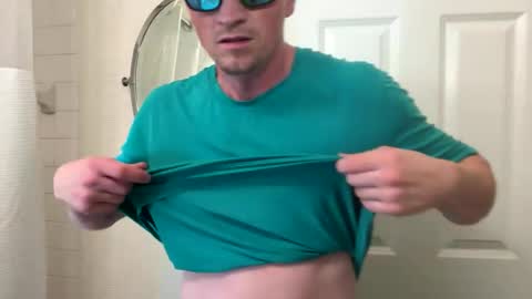 handsomerob42 online show from July 18, 5:18 pm