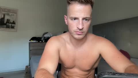 Snapshot of hanzlagerfelt chatting on September 10, 9:35 pm hanzlagerfelt online show from September 10, 9:35 pm
