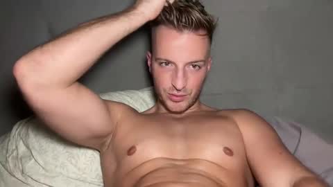 Snapshot of hanzlagerfelt chatting on October 7, 12:59 am hanzlagerfelt online show from October 7, 12:59 am