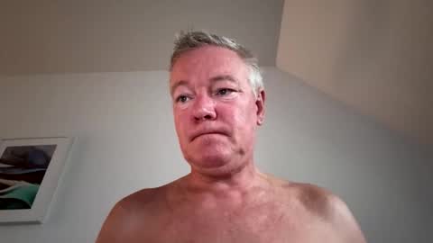 Snapshot of happysierra chatting on September 22, 6:02 am Harry online show from September 22, 6:02 am