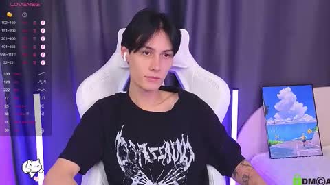 Mark online show from November 5, 11:07 pm