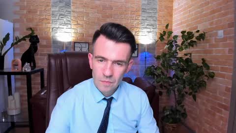 Steve online show from February 5, 1:44 pm