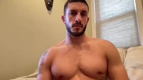 hard_runner_ online show from November 24, 3:35 pm