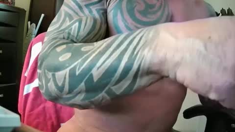 hardbody205a online show from March 25, 5:50 pm