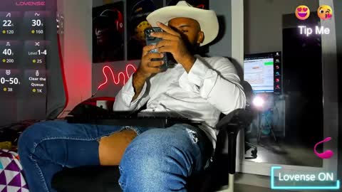 hardboy_latin online show from October 25, 3:30 am