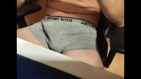 Snapshot of hardtechno_xxx chatting on December 20, 8:49 pm hardtechno_xxx online show from December 20, 8:49 pm