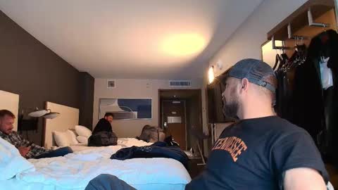 hardworkertn online show from November 12, 2:39 am