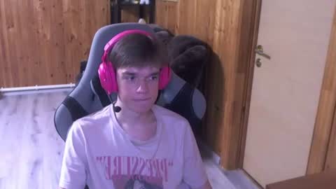 harry_gray_ online show from July 24, 3:19 pm