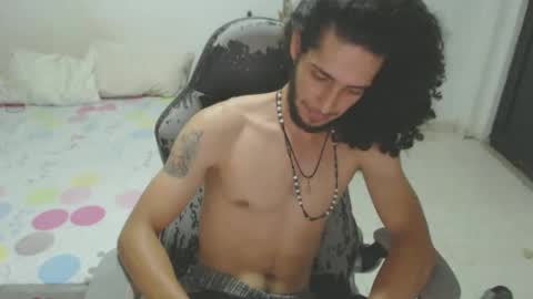 Snapshot of hasani_savala chatting on October 21, 1:20 am Hasani online show from October 21, 1:20 am