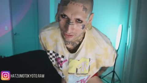 Snapshot of hatsumotokyoto chatting on October 13, 5:35 am More content   2   online show from October 13, 5:35 am