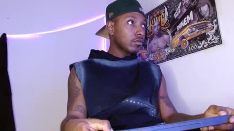 hazlan_420 online show from February 5, 2:51 am