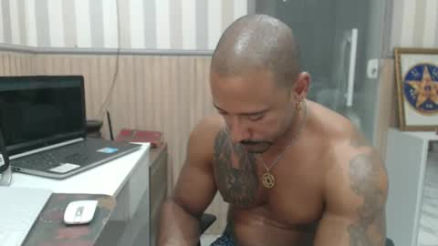 hebertgomes online show from January 11, 6:33 pm