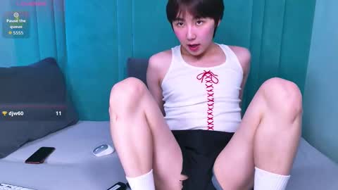 HEEJIN online show from March 11, 3:52 pm