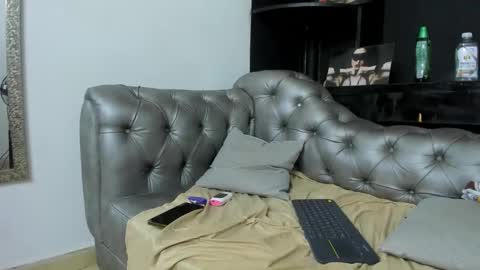 heellboy_ online show from October 21, 9:39 pm