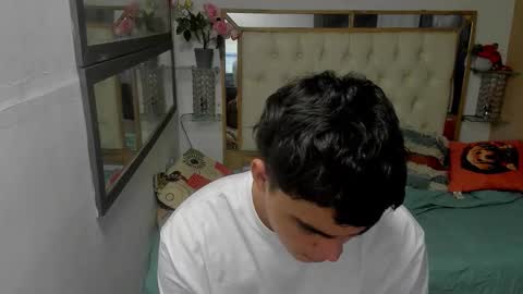 heiker_ online show from November 23, 3:06 am