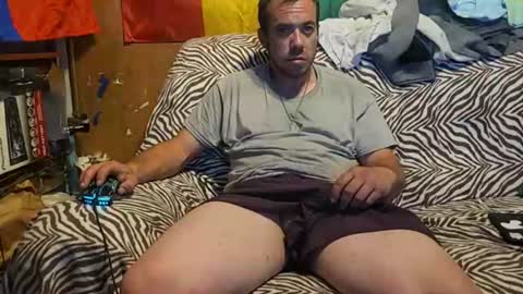 xxScubaStevexx online show from June 18, 9:14 am