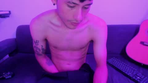 henrik_senn online show from April 10, 10:55 am