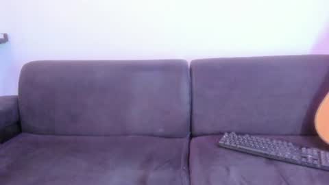 henrik_senn online show from July 28, 5:01 pm