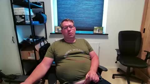 henrikrp1971 online show from March 31, 9:00 am