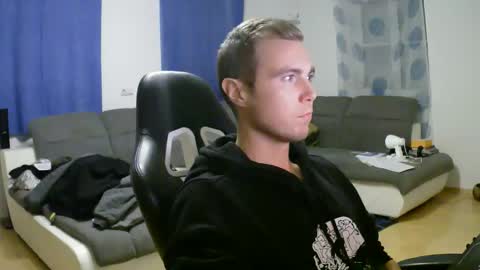 Snapshot of herbstenden chatting on October 23, 6:44 pm John Pearl online show from October 23, 6:44 pm