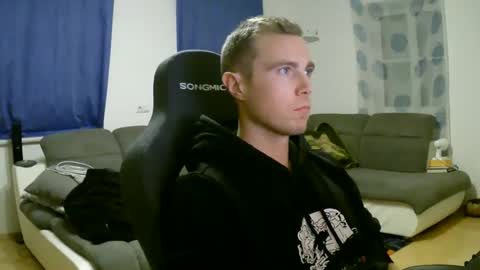 John Pearl online show from February 11, 7:19 pm