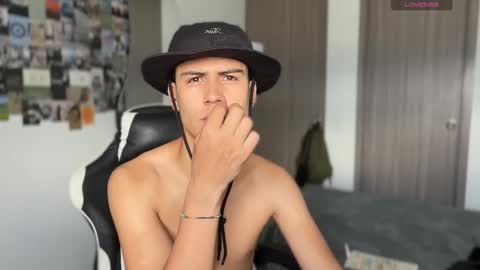 hey_cesard online show from October 23, 3:15 pm