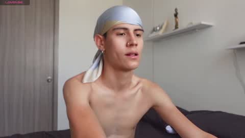 hey_cesard online show from February 6, 2:04 pm