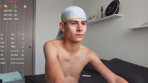 hey_cesard online show from February 8, 2:05 pm