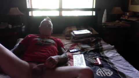 Snapshot of hiasallfuk13 chatting on December 10, 2:46 am HARDCORE13 online show from December 10, 2:46 am
