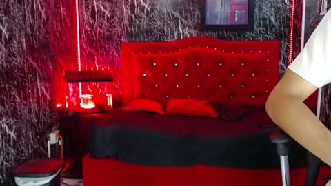 HIDAN online show from February 9, 2:18 pm