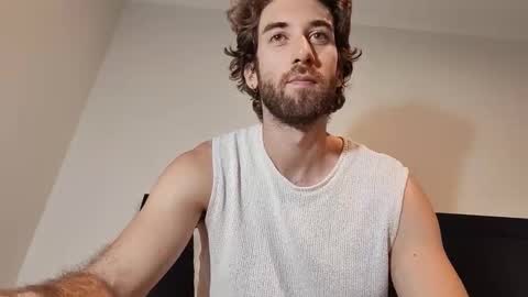 HiddenGaze online show from February 22, 8:27 am