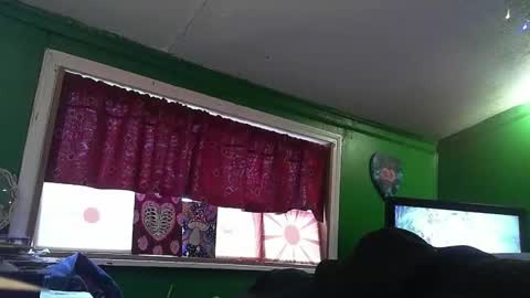 hippiedad333 online show from March 22, 10:04 pm