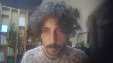 hitmenoww online show from July 22, 10:18 am