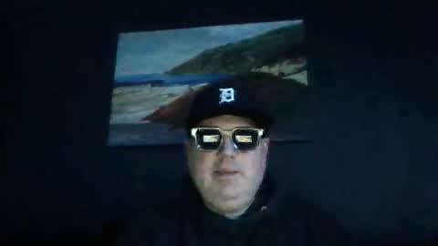 holden_minutz online show from February 18, 10:24 am