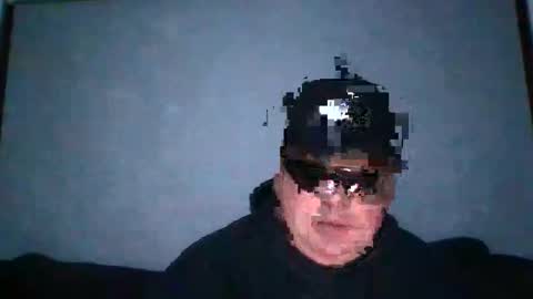 holden_minutz online show from April 10, 8:10 am