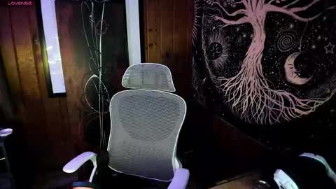 Chris online show from November 26, 4:37 am