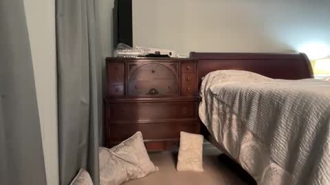 honey_man14 online show from April 2, 6:38 pm