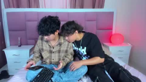 honeymoon_sariel online show from June 21, 2:22 pm